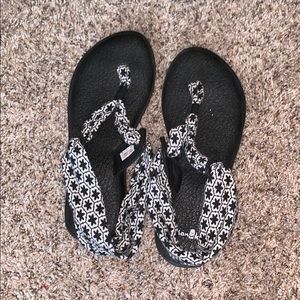 Sanuk Sandals!!